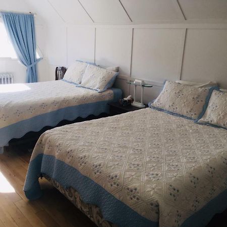 Le Petit Chateau Montebello B&B Kültér fotó