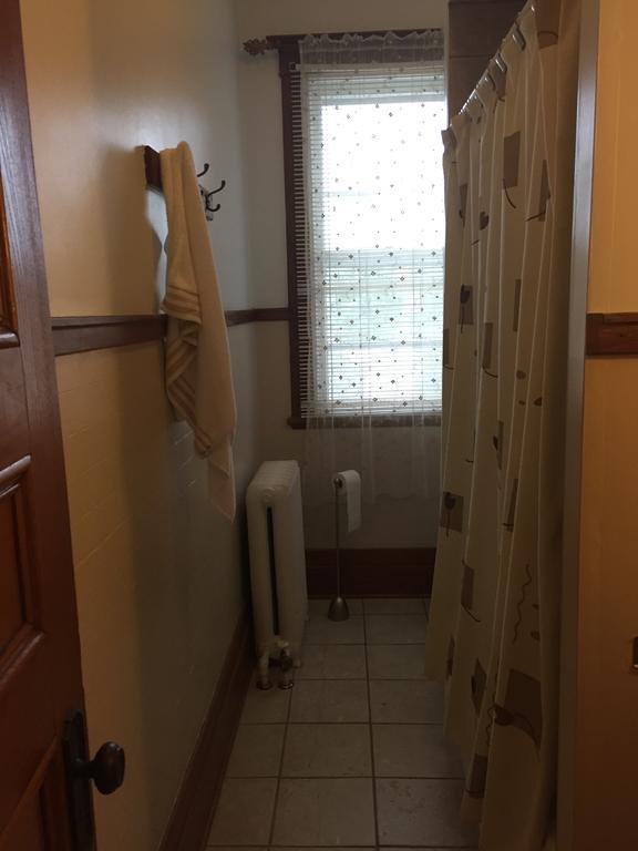 Le Petit Chateau Montebello B&B Szoba fotó