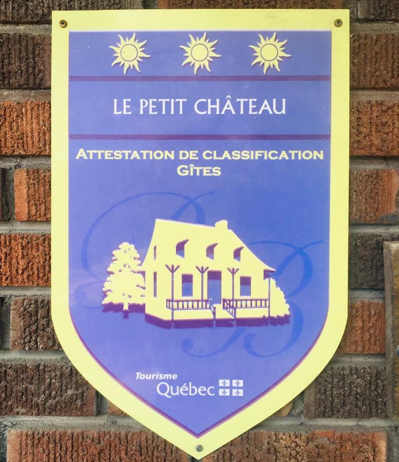 Le Petit Chateau Montebello B&B Kültér fotó